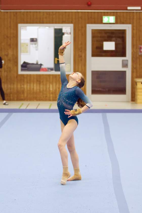 Emily floor pose5 1